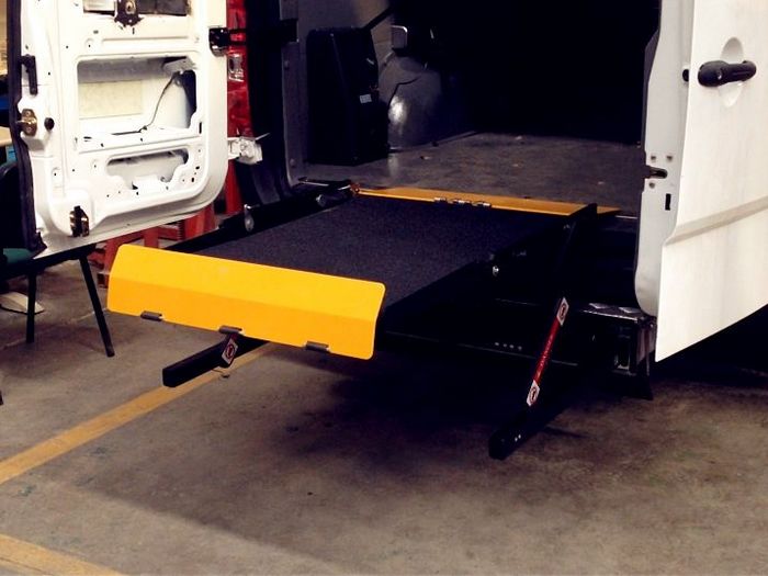 UVL-700-F Scissor Wheelchair Lift